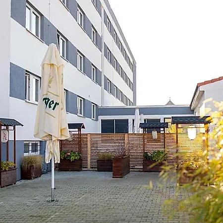 22 * Dessau-Rosslau