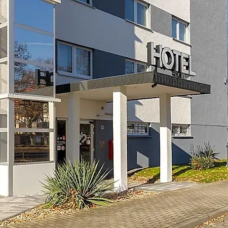 22 Dessau-Rosslau